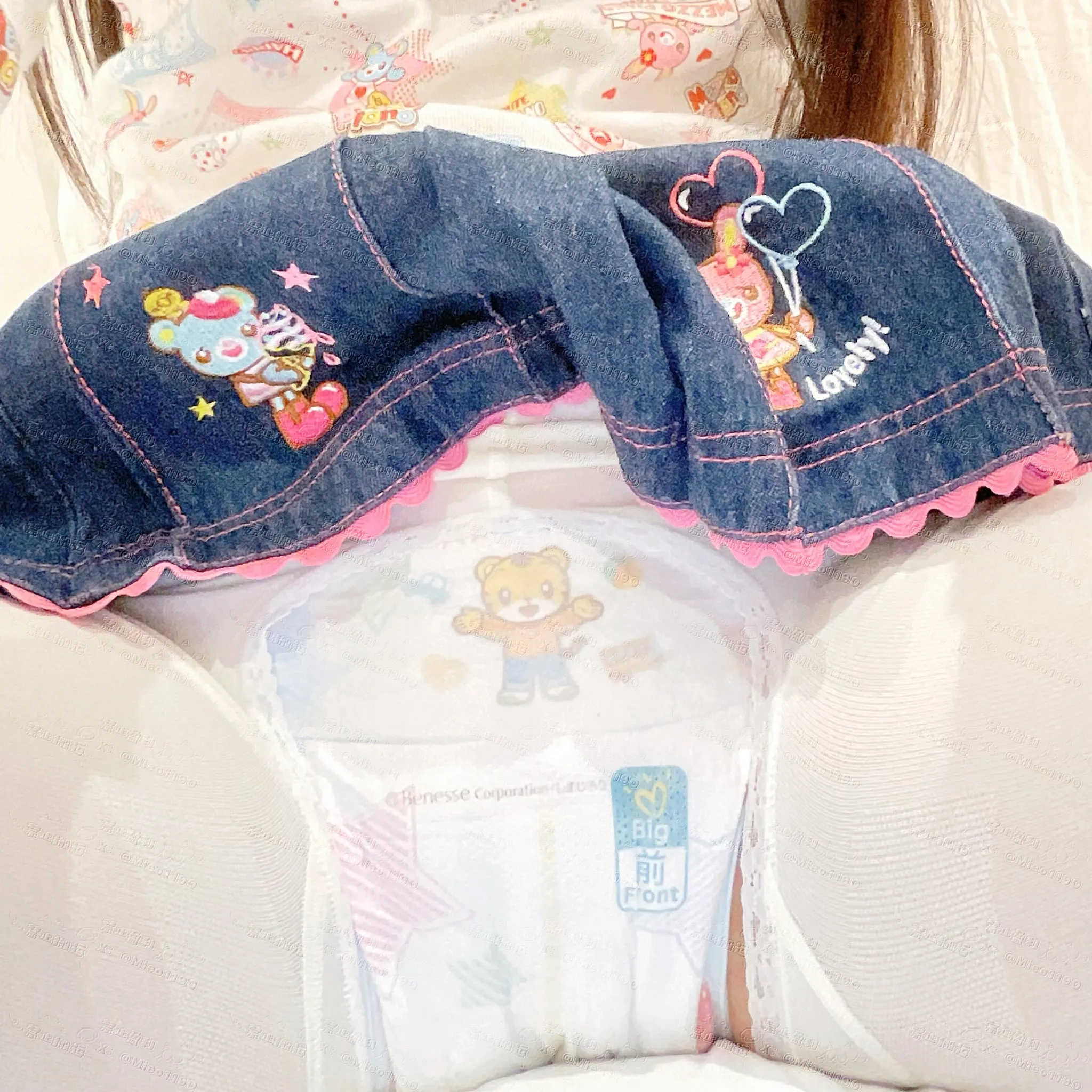 An ABDL girl with a baby diaper visible between her cute skirt and white stockings